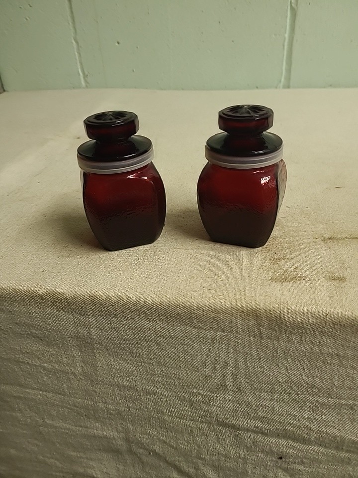 Vtg Wheaton Ruby Red Glass Salt And Pepper Shakers With Lids Mini Canisters Jars