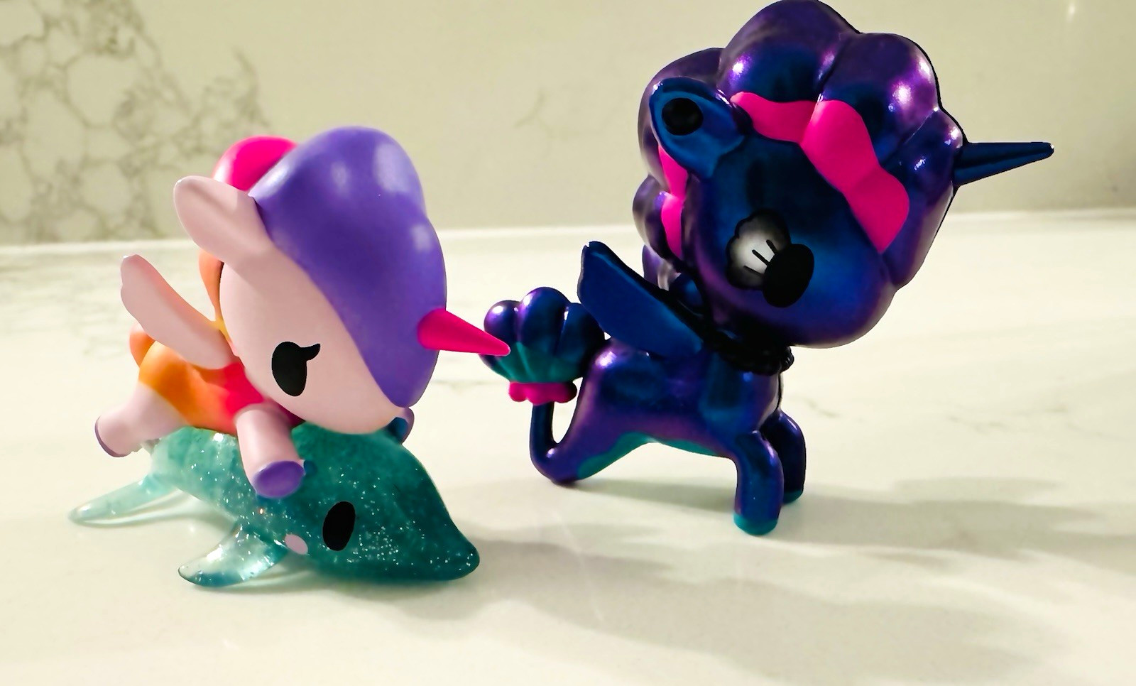 2pc Tokidoki Rare Chasers Dolphin Fun & Serena “Black Pearl” INCLUDED