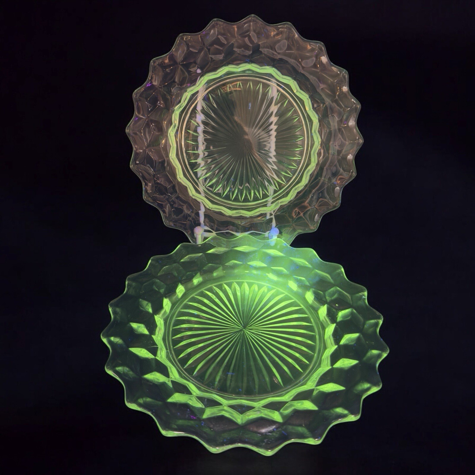 Fostoria American Dish Plate Set 2 Clear Glass Manganese 365nm Green UV Glow VTG Fostoria American Dish Plate Set 2 Clear Glass Manganese 365nm Green UV Glow VTG
