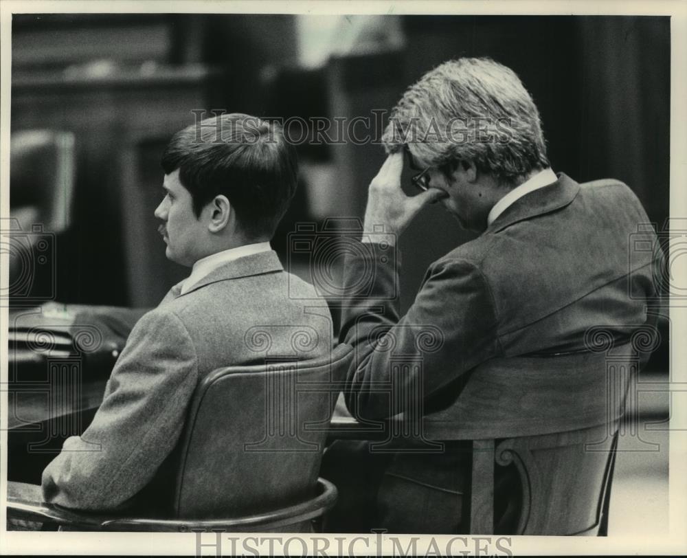 1983 Press Photo Domonic D'Acquisto and Stephen Glynn hear a guilty verdict,