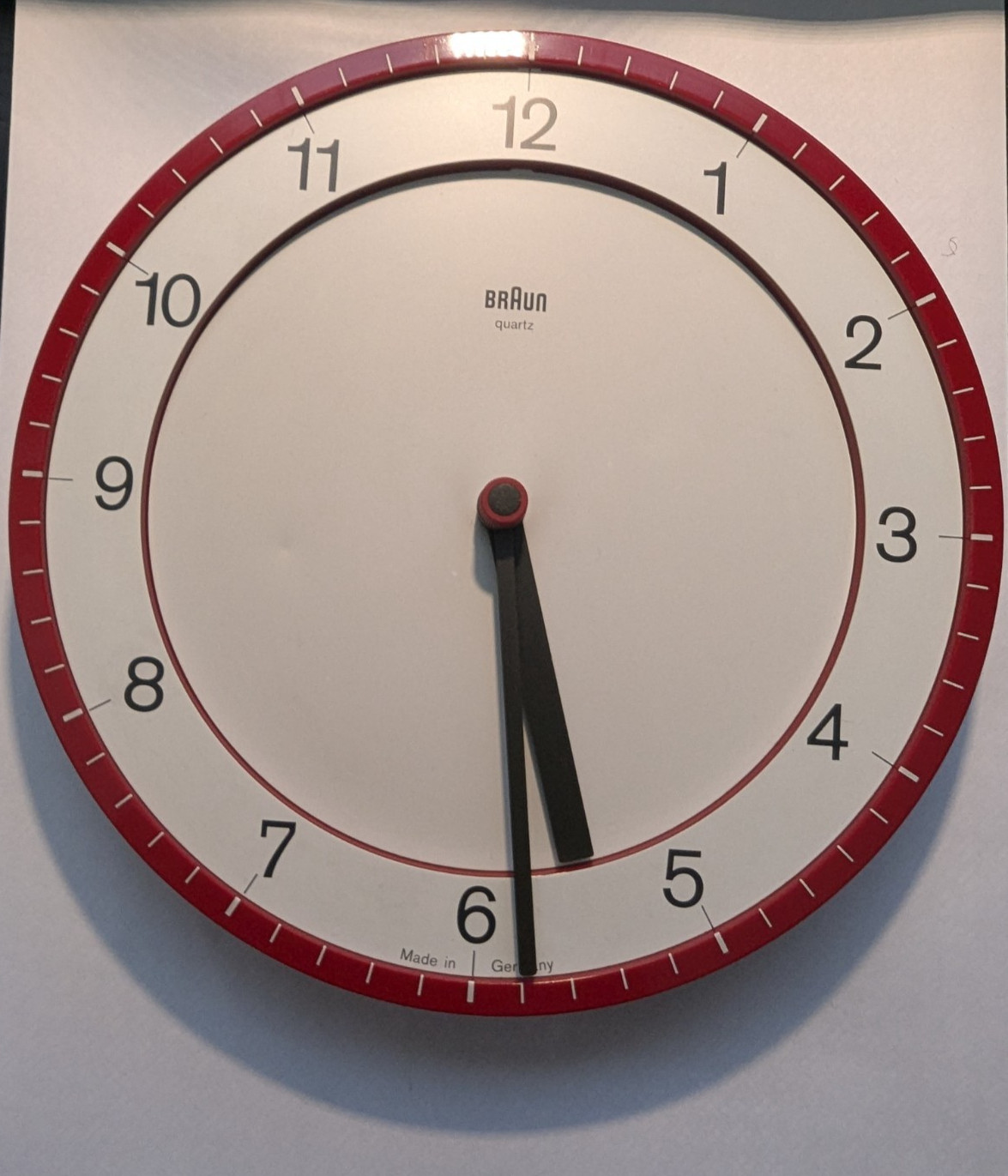 Vintage Braun Wall Clock ABK30 Dieter Rams Design 4861 Battery AA DARK RED/WHITE