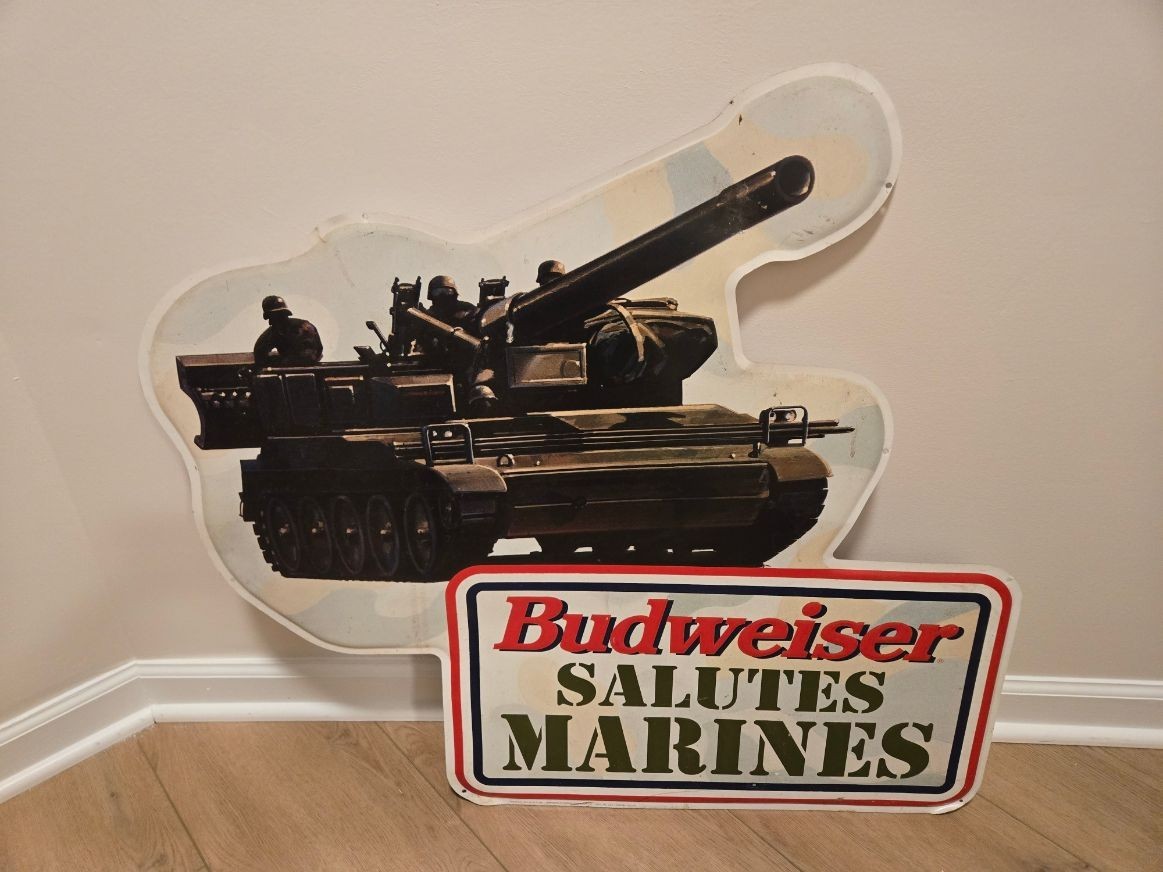 Budweiser SALUTES MARINES Tin Sign