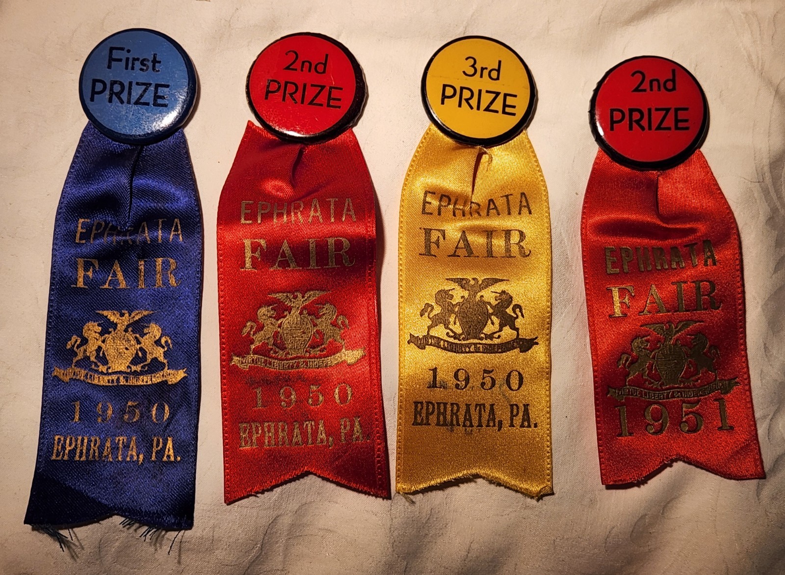 4 VINTAGE EPHRATA PA FAIR RIBBONS PINS 1950 1951 LANCASTER COUNTY PINBACK FARM