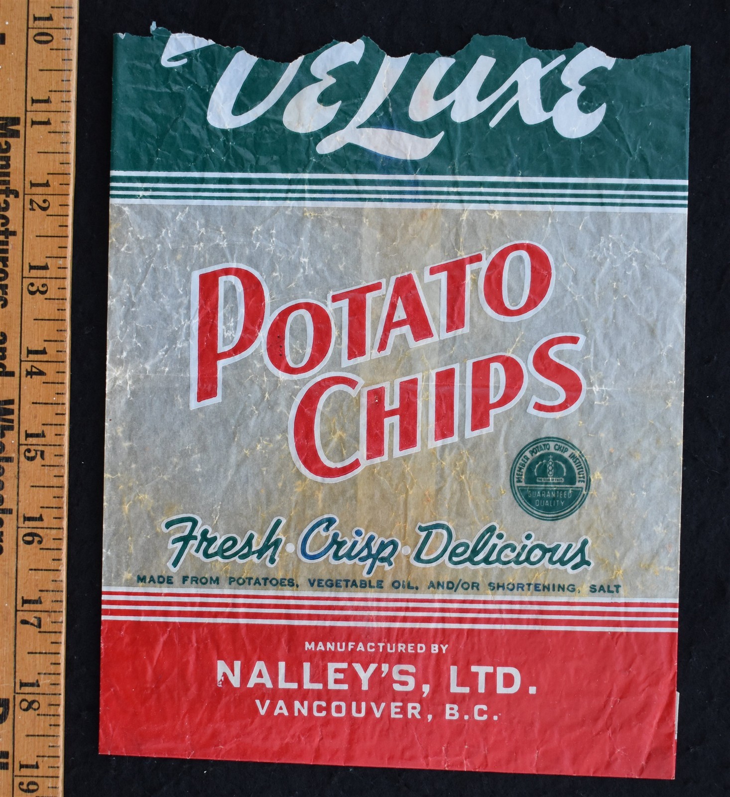 [ 1950s - 1960s Nalley\'s Deluxe Potato Chips Bag - Vintage Food Package Canada ]
