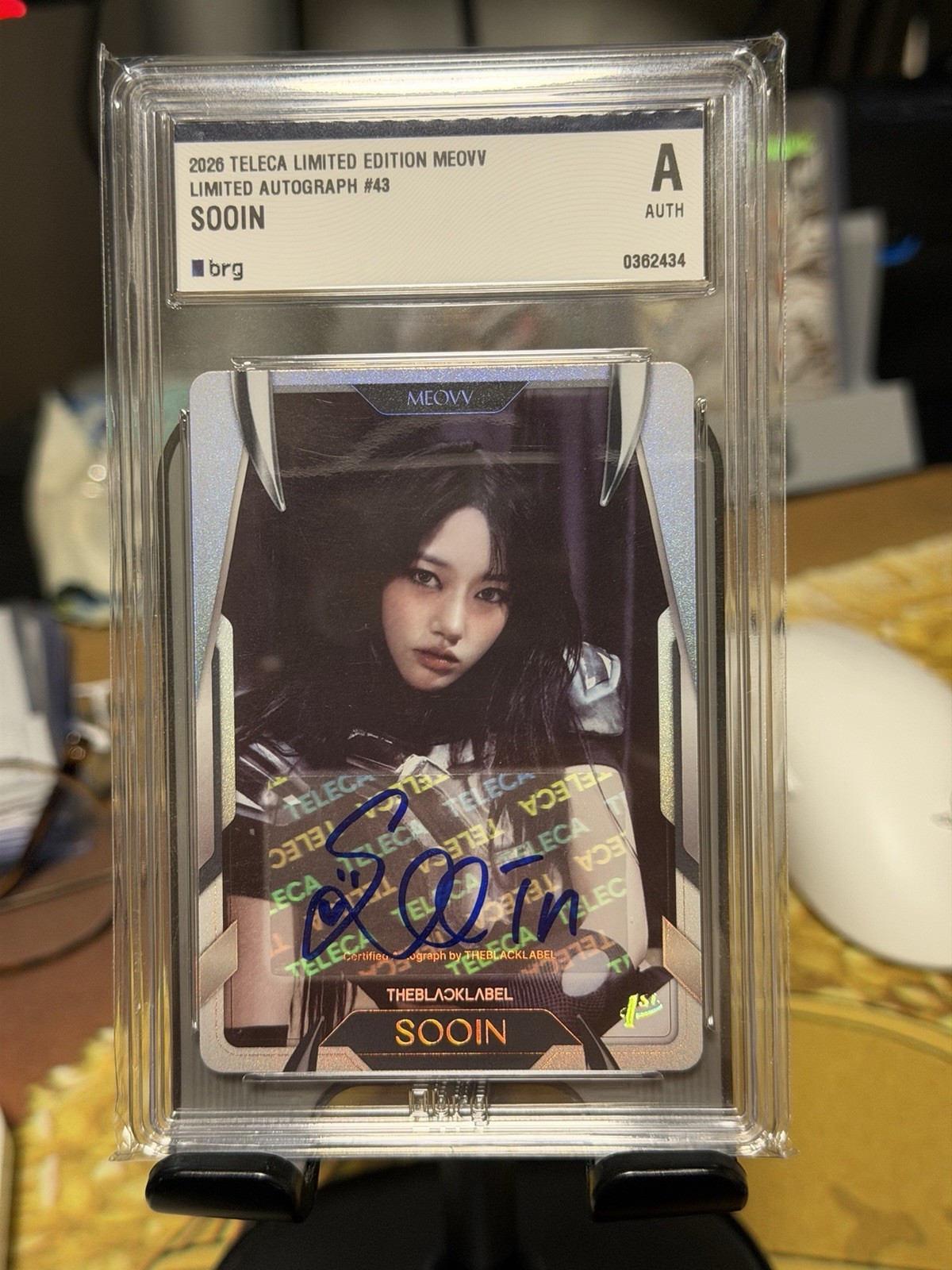 2026 Teleca Limited Edition Meovv Sooin Auto #MEOVV-LAU-043 BGG Authentic