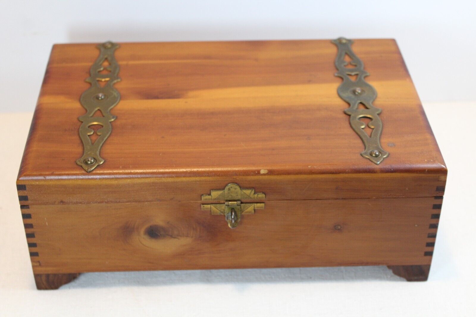 Vtg Cedar Wood Jewelry Keepsake Footed Box w Brass Hardware PILLIOD