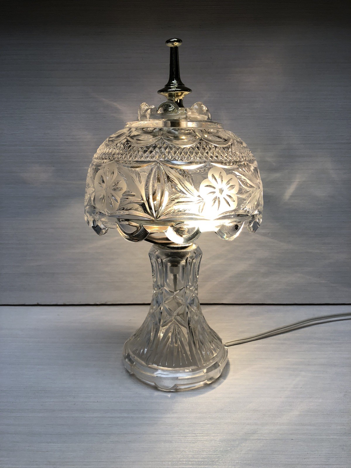 Vintage Lead Crystal Cut Glass Boudoir Accent Lamp Scalloped 11” Vintage Lead Crystal Cut Glass Boudoir Accent Lamp Scalloped 11”