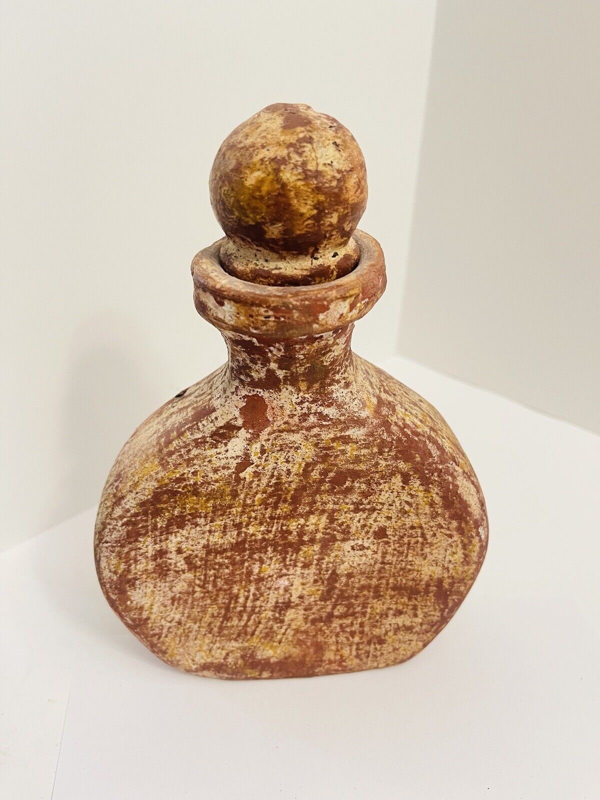 Red Clay Distressed Oil Vase With Stopper Lid