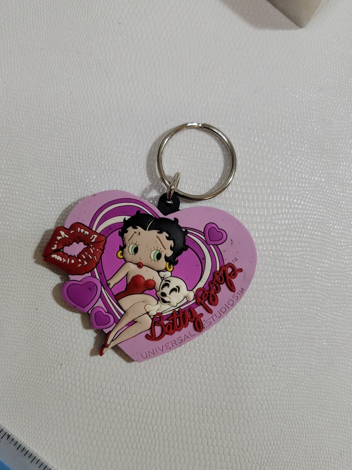 BETTY BOOP with PUP RUBBER HEART KEYRING KEYCHAIN HEARTS & KISSES 