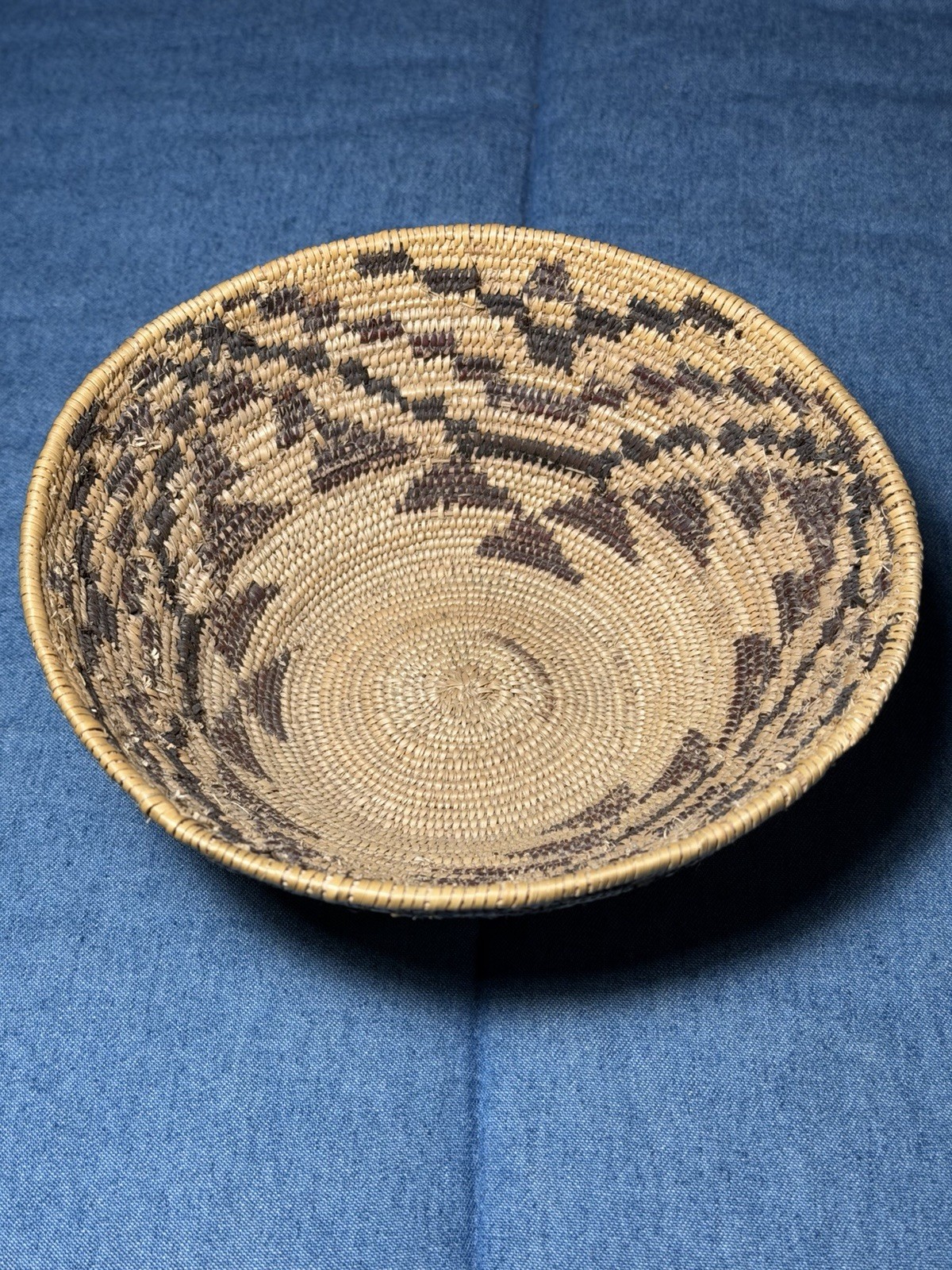 Vintage Native American Northern Californian Maidu Basket 7 3/4”