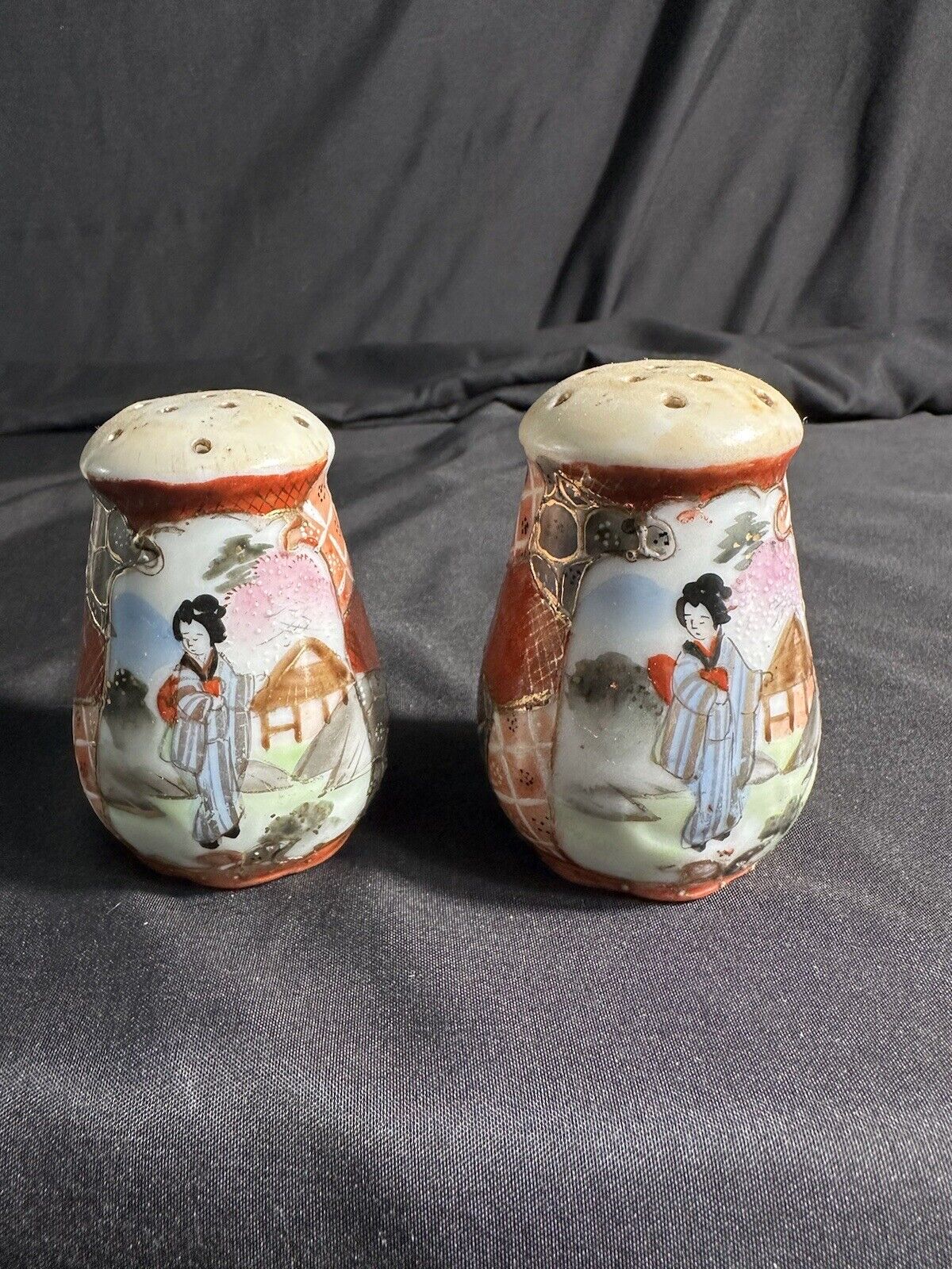 Antique Kutani Japanese Salt And Pepper Shakers 3”H