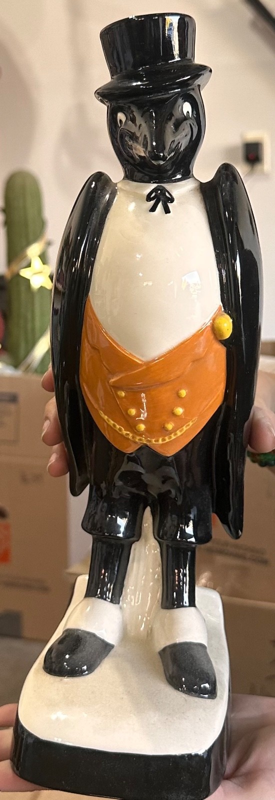 Old Crow Kentucky Straight Bourbon Whiskey Penguin Figural Decanter Bottle