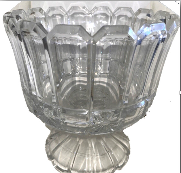 Large Vintage 24% Lead Crystal  Shannon Design of Ireland Footed Pedestal Trifle
