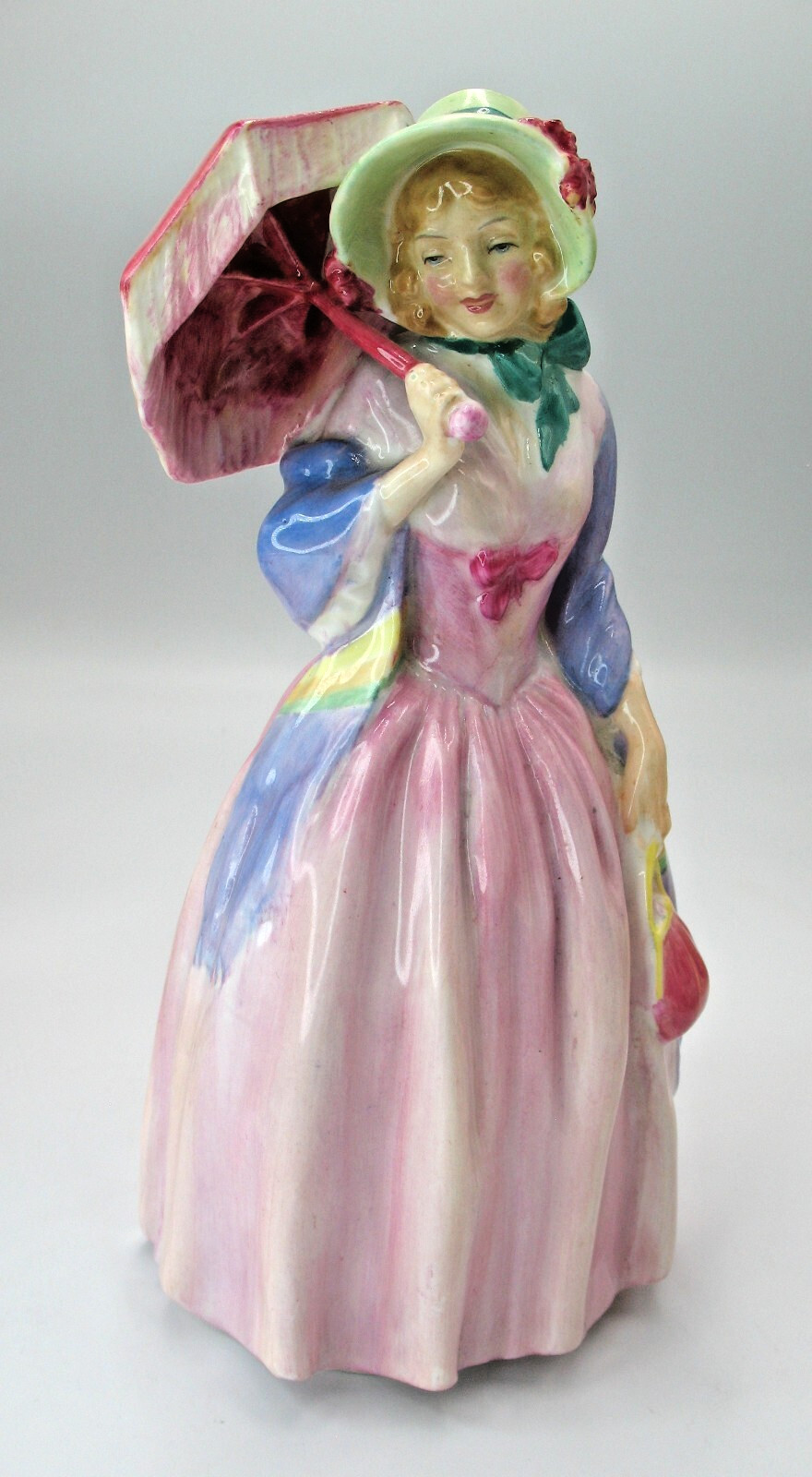 Royal Doulton Figurine Miss Demure HN 1402 R.N 753474 , 1930-1975 Signed *4R