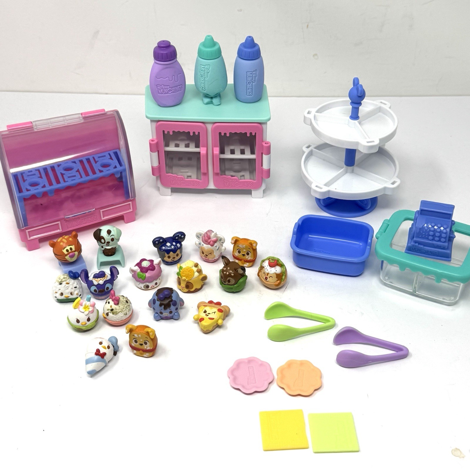 Disney Munchlings Mini Figures And Accessories Lot 32 Pc