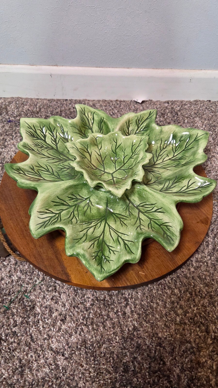 1978 Holland Mold Green Ceramic Leaf Chip and Dip Serving Dish