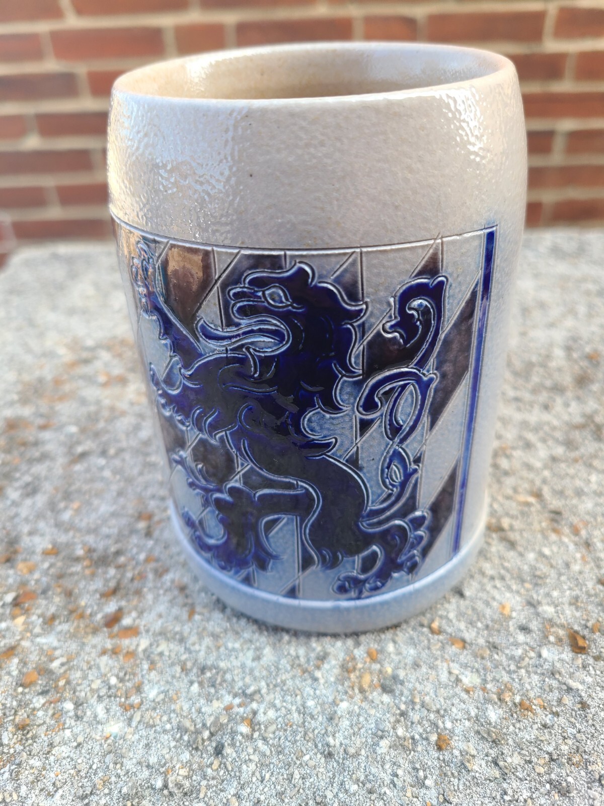NobleSpirit VINTAGE Rampant Lion Stoneware stein/mug by Reinold Merkelbach 