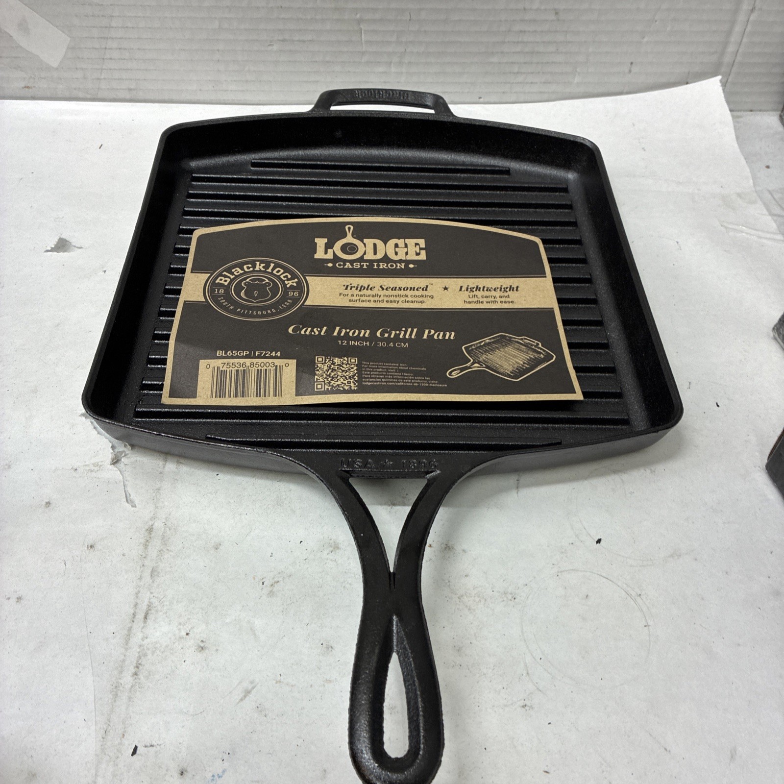 Lodge Blacklock 12 Inch Triple Seasoned Cast Iron Grill Pan - Black Lodge Blacklock 12 Inch Triple Seasoned Cast Iron Grill Pan - Black