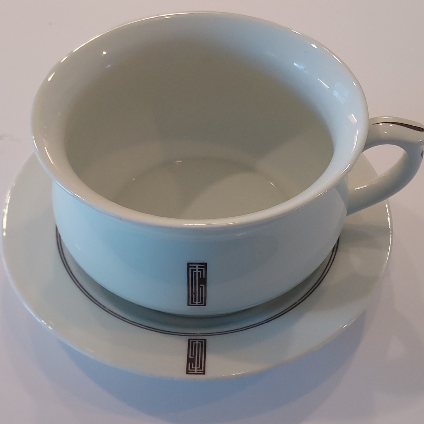 FRENCH LINE- C.G.T. LIMOGES CHAMBER POT- GDA-With matching  Saucer 