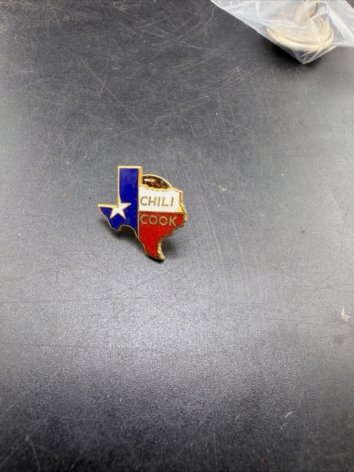 Vtg Texas State Shaped Gold Tone Lapel Pin 