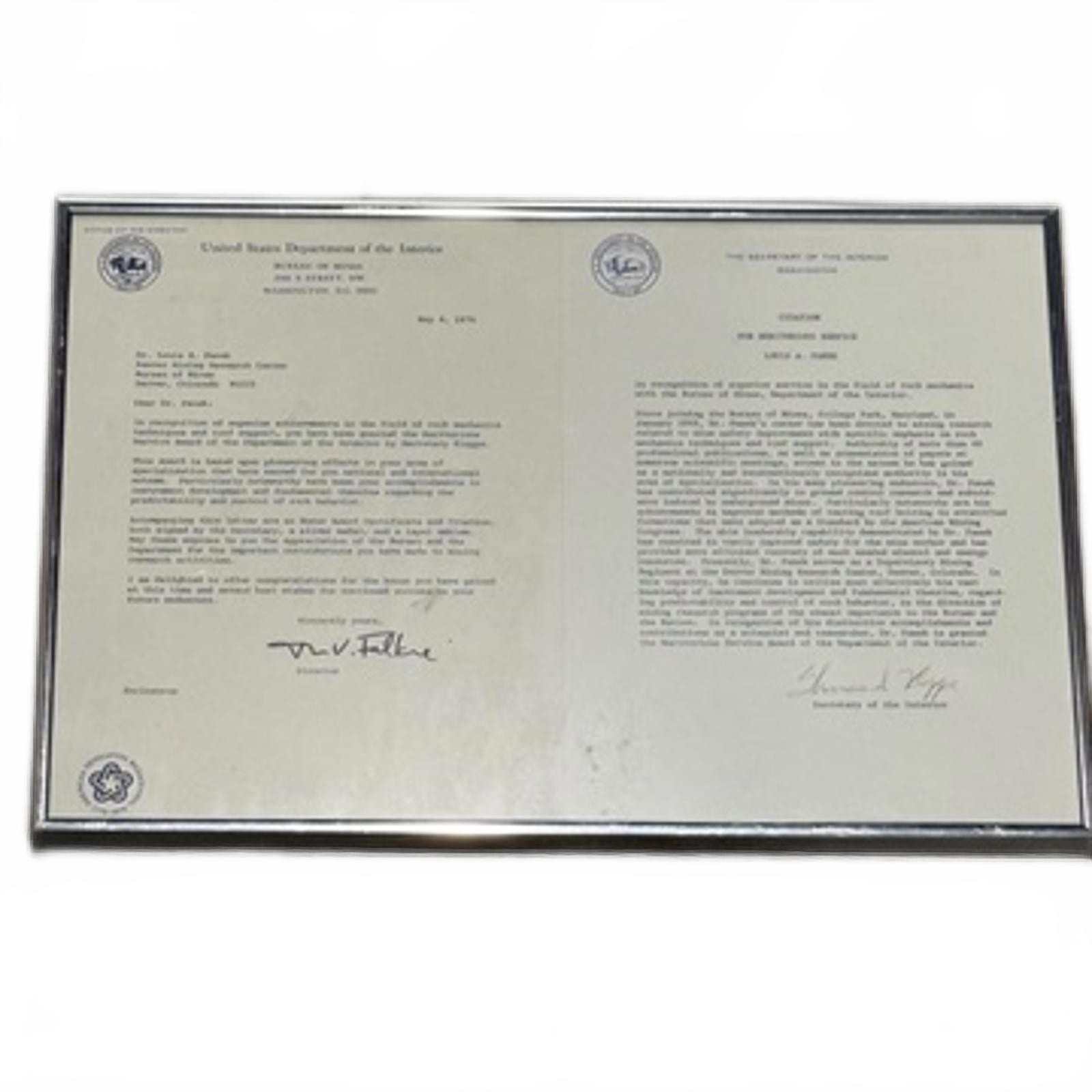 1976 U.S. Department of Interior Service Award Memorandum & Letter Framed 17”