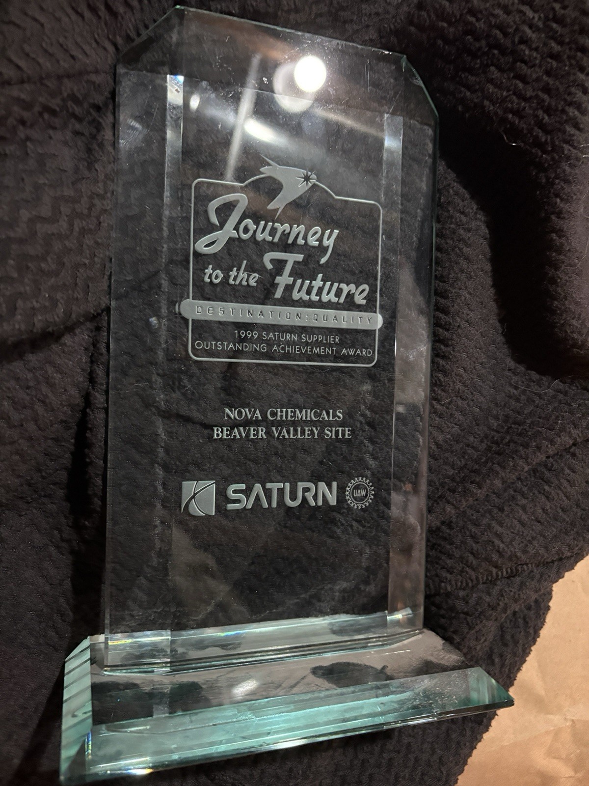 1999 Saturn GM Supplier Award Nova Chemicals Glass Trophy Automotive Vintage
