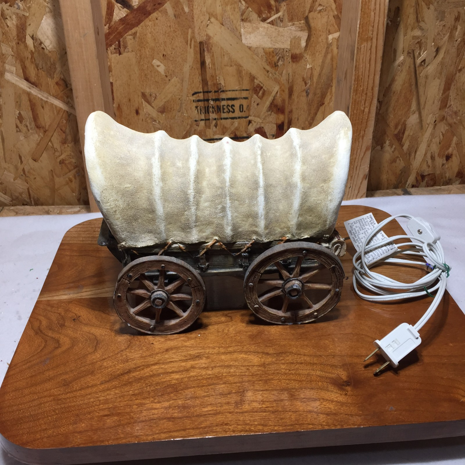 VTG Western Themed Covered Wagon Accent Lamp Night Light BROKEN WHEEL