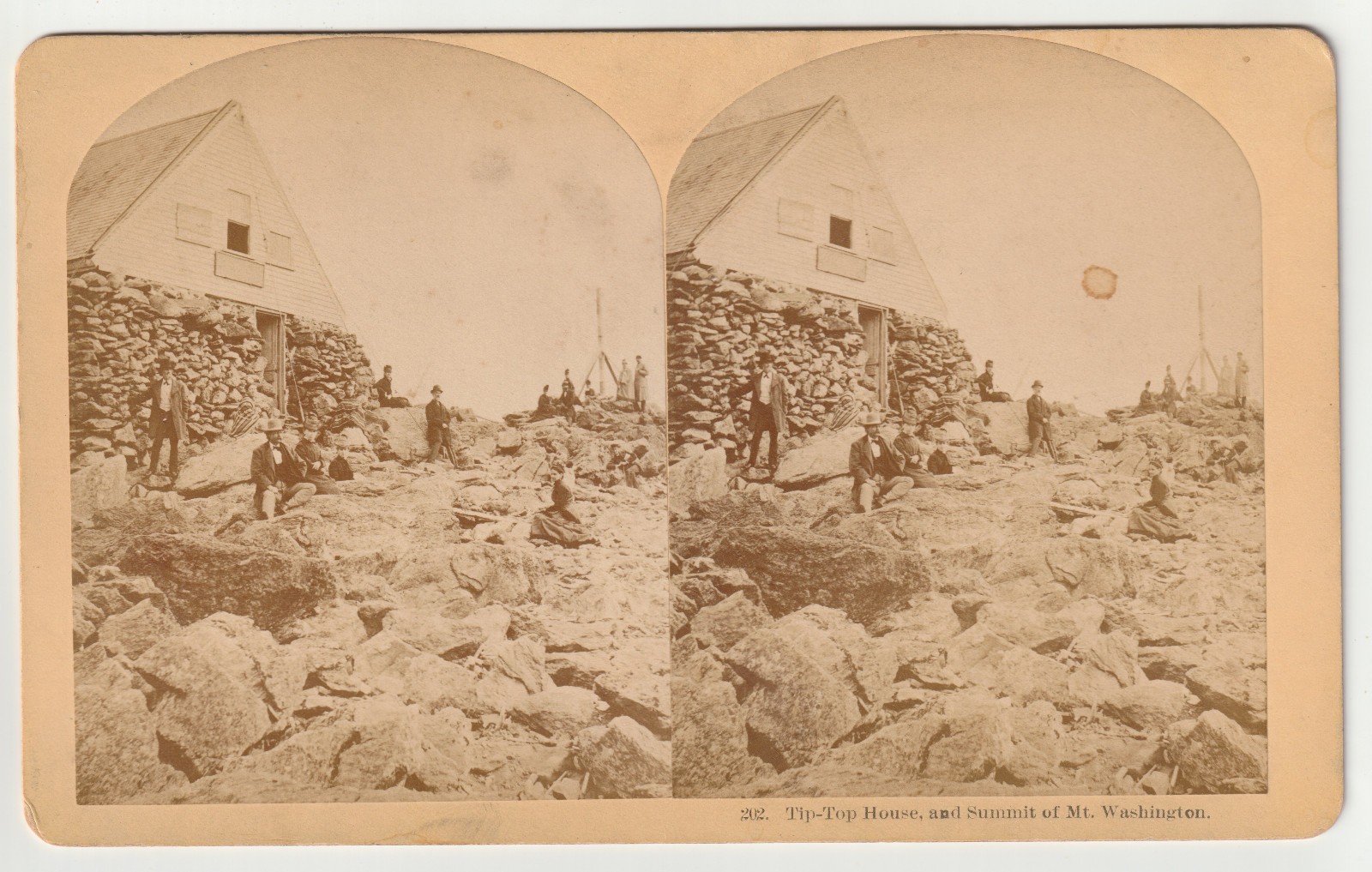 TIP TOP HOUSE - SUMMIT MT WASHINGTON - TOURISTS - WHITE MOUNTAINS  NEW HAMPSHIRE