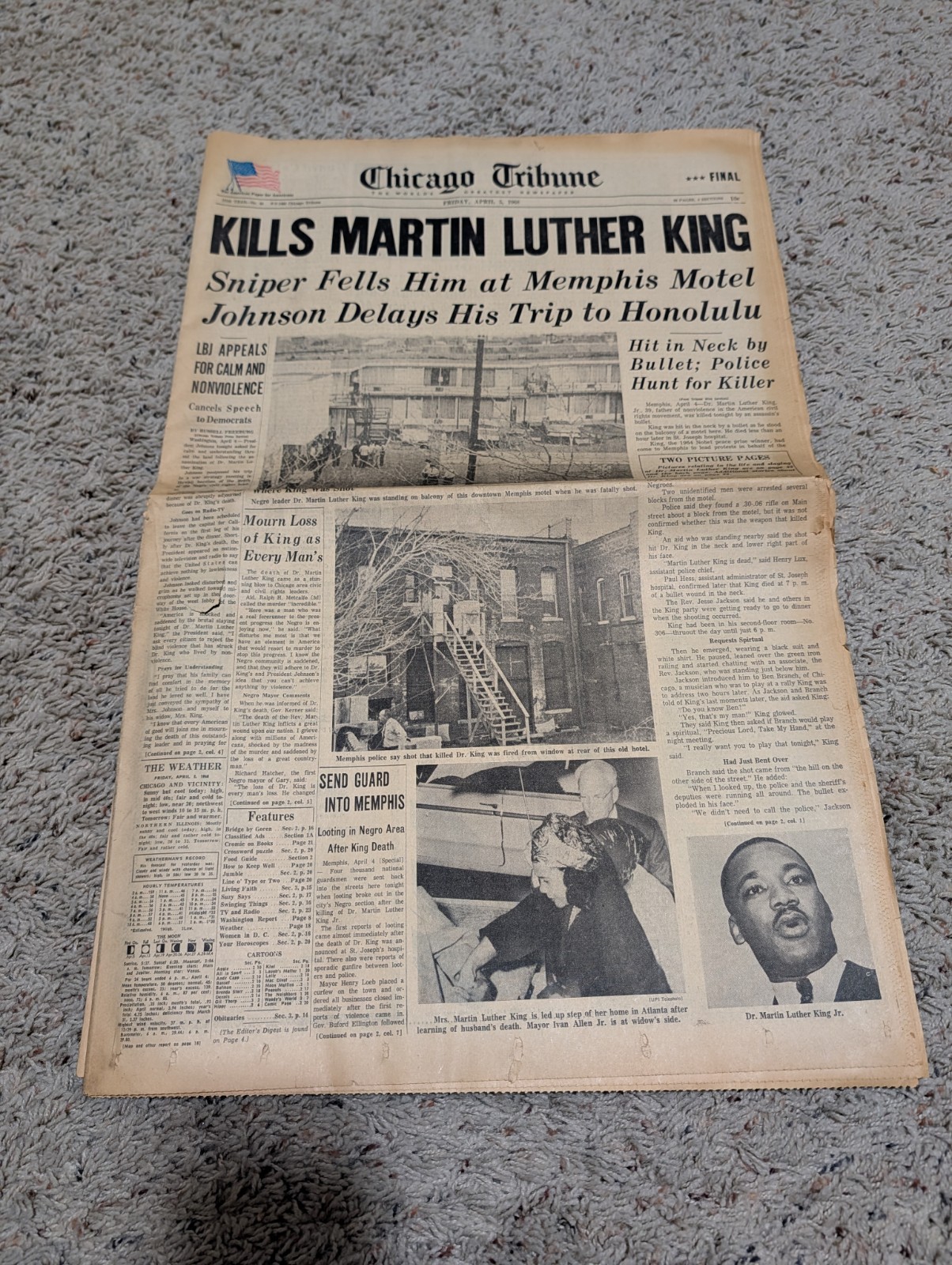 Chicago Tribune Newspaper 1968 Kills Martin Luther King