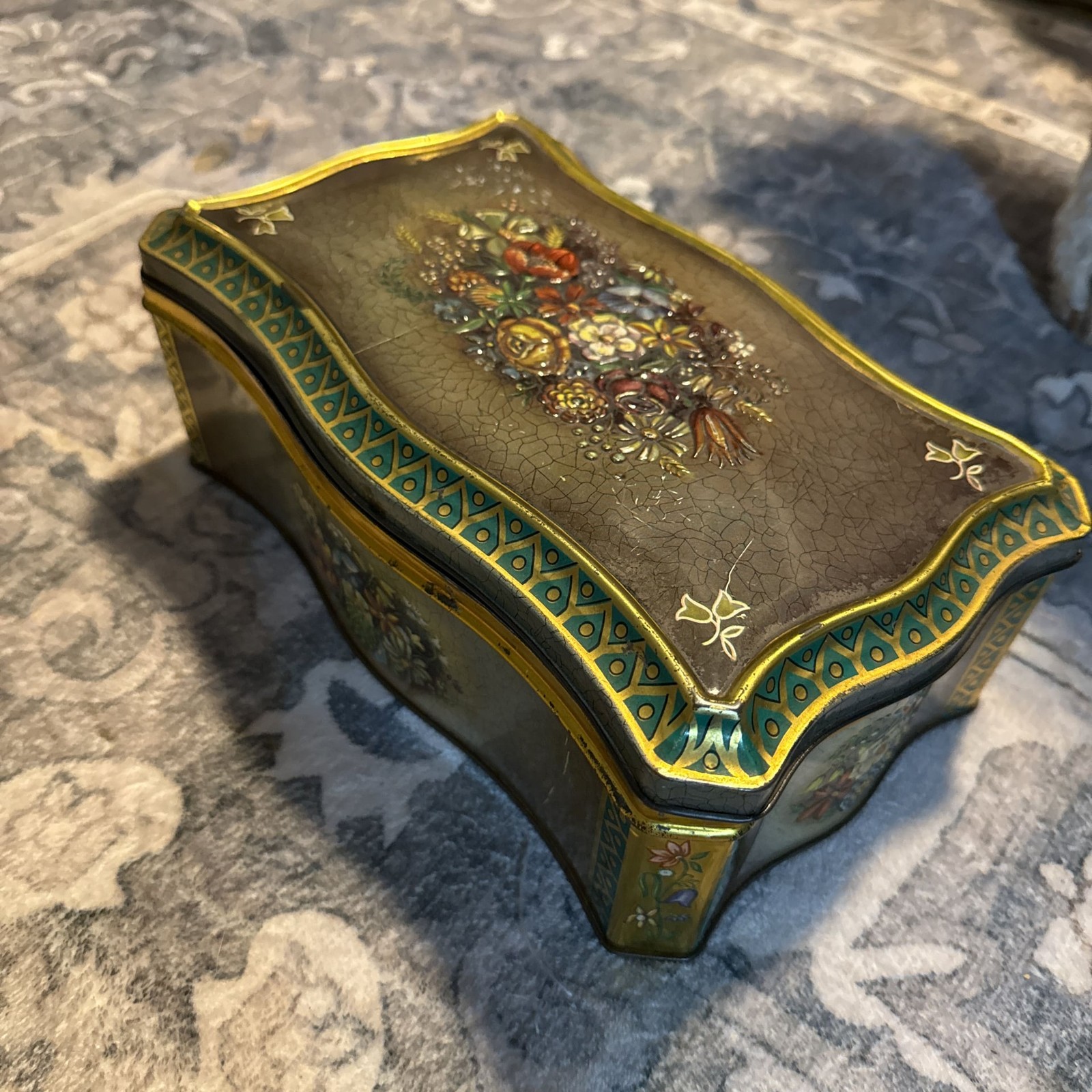 Vintage Artstyle Tin Box Boston St. Louis USA