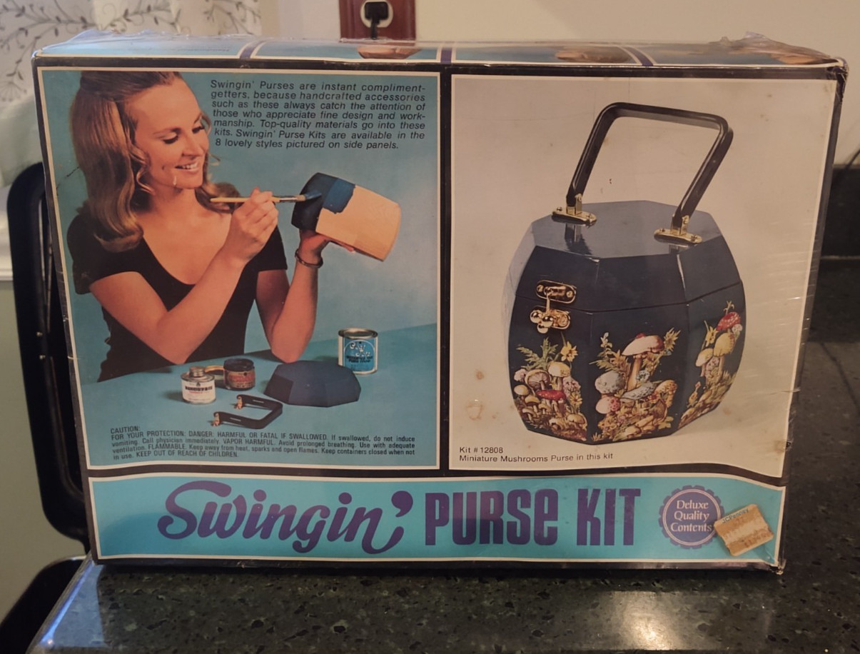 Vintage 1972 SWINGIN’ PURSE KIT NOS Sealed Box Mushroom Pattern