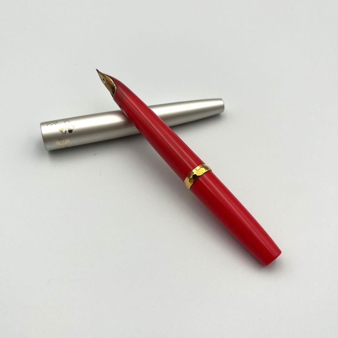 Pilot 14K Fountain Pen Gold Nib Pink Japan Used