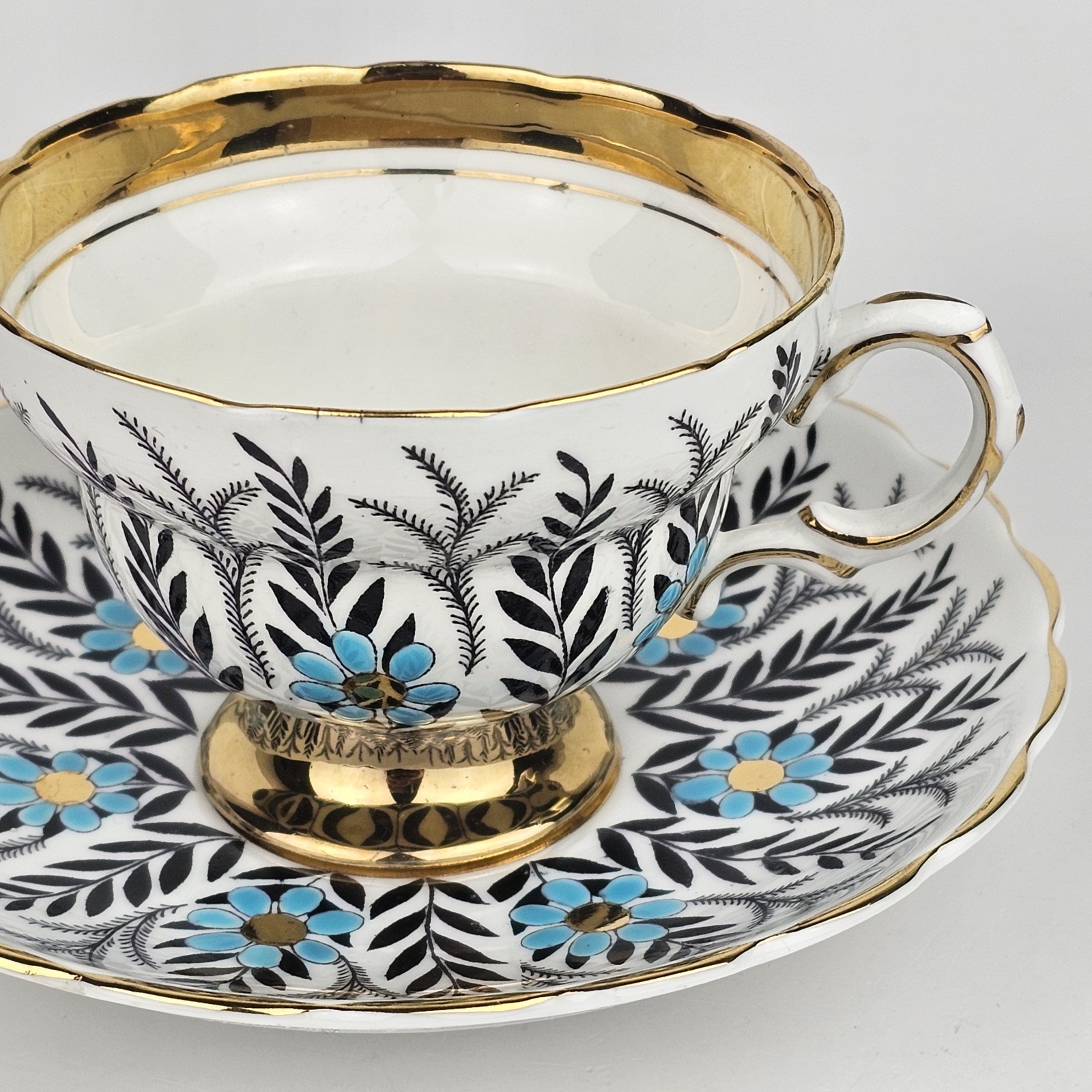 Vintage ROSINA England Turquoise & Gold Flower Pattern #5197 Set Cup & Saucer Vintage ROSINA England Turquoise & Gold Flower Pattern #5197 Set Cup & Saucer