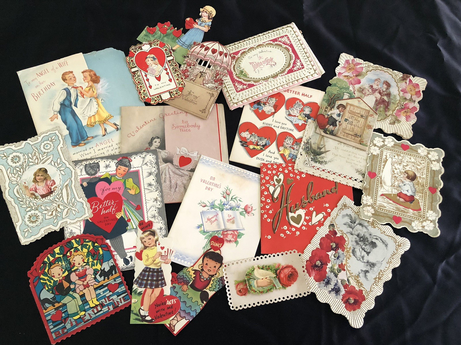 LOT OF 20 ANTIQUE AND VINTAGE VALENTINE CARDS