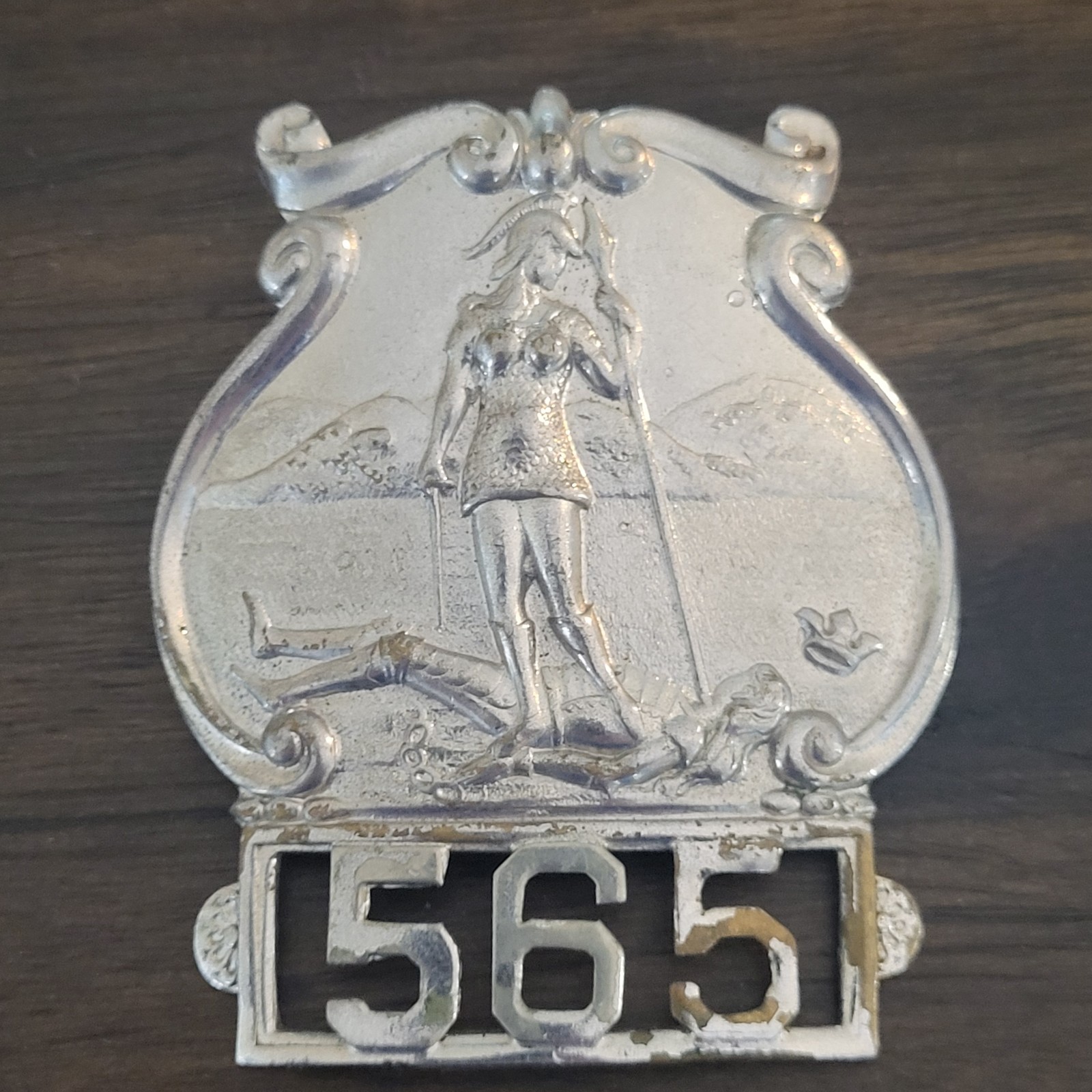 Vintage Virginia Police Badge Silver Tone Crown Maker Mark Plated Metal 2 5/8\