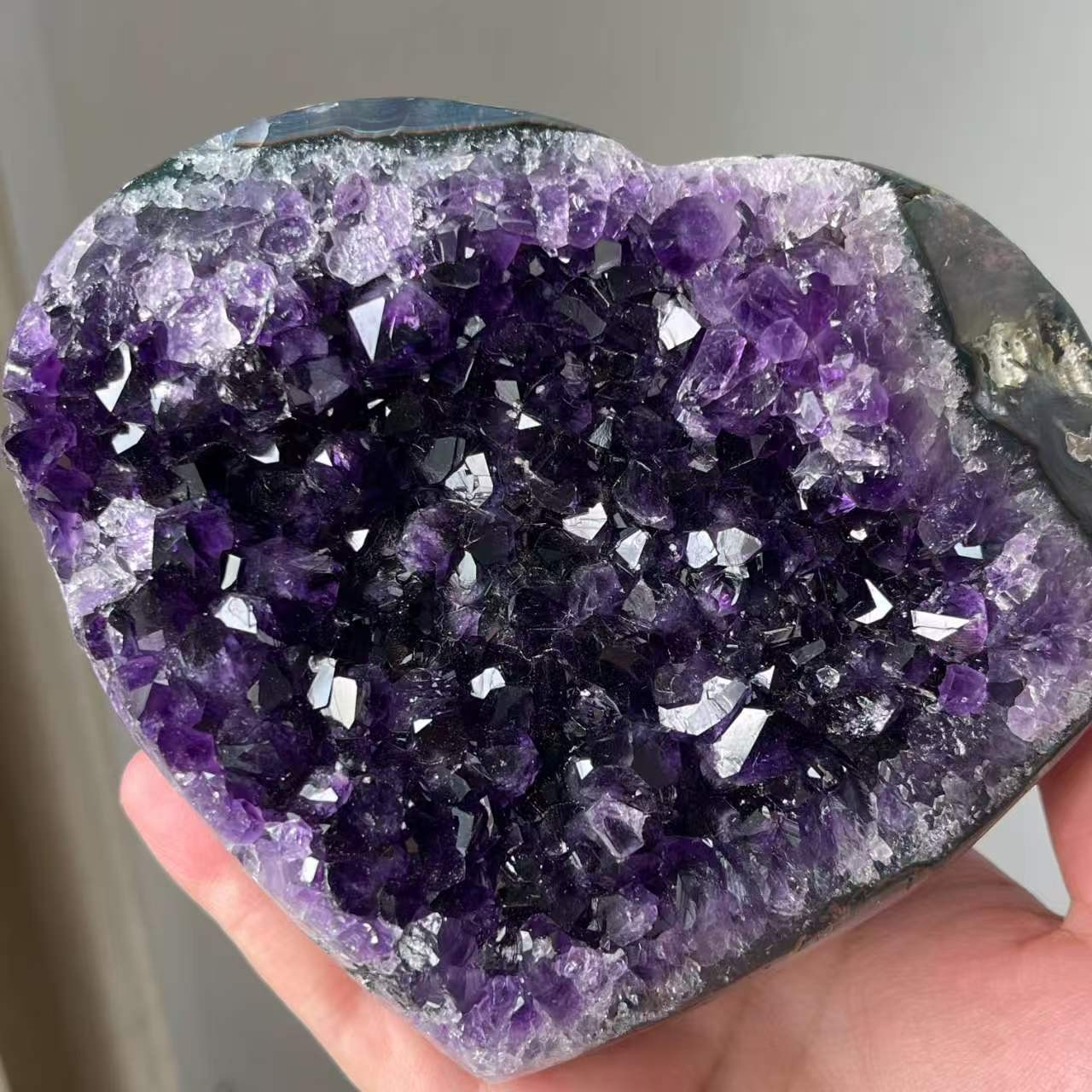 2.55LB Large Top Natural Amethyst Geode Cluster Heart Crystal Specimen Healing
