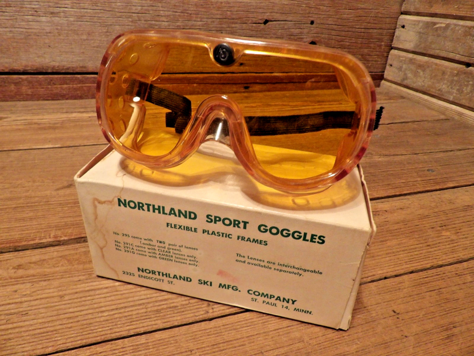 Vintage 1960-70\'s NOS NORTHLAND SPORT SKI Motorcycle Goggles USA - New in Box Vintage 1960-70\'s NOS NORTHLAND SPORT SKI Motorcycle Goggles USA - New in Box