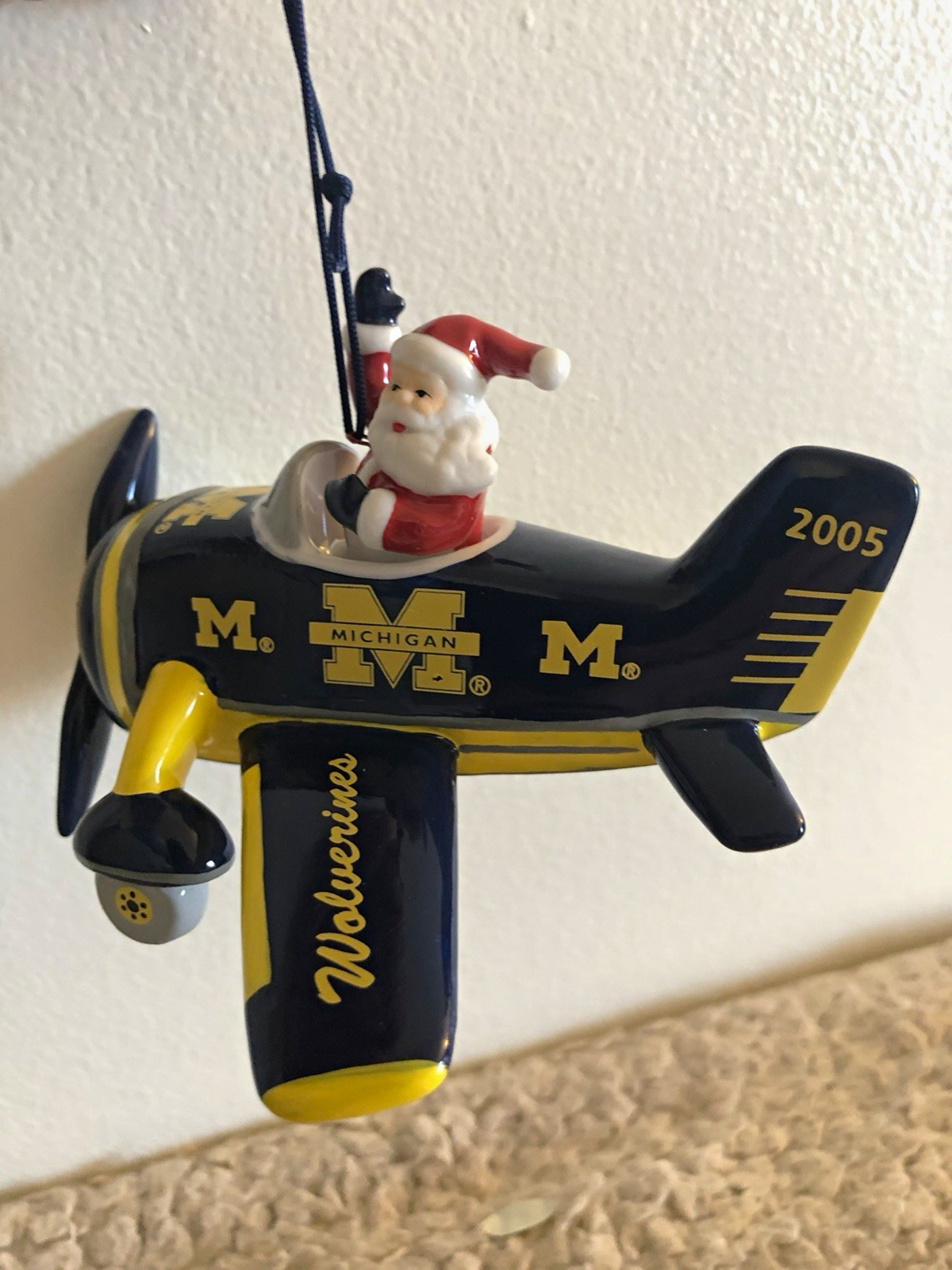 Michigan Wolverines NCAA Ceramic Airplane Santa Hanging Christmas Ornament 2005