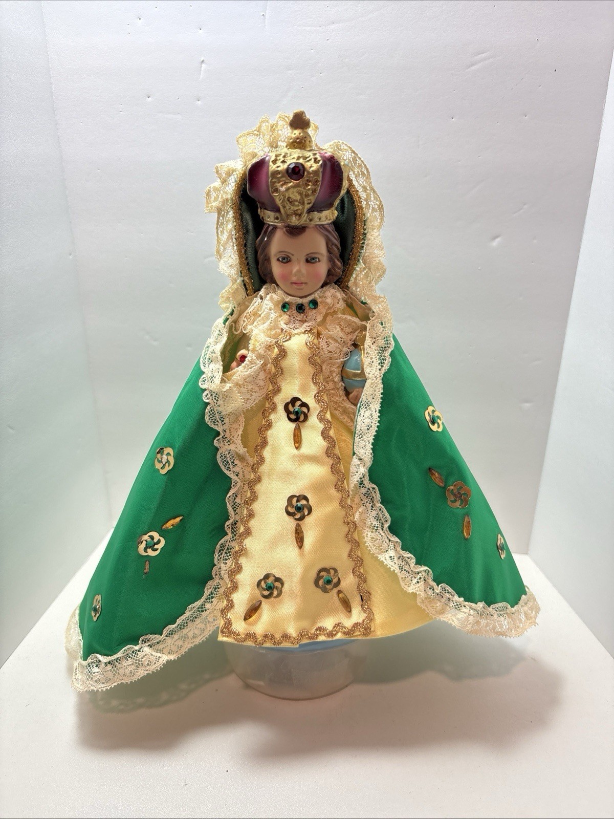 Vintage 1966 Columbia Statuary Infant of Prague 9\