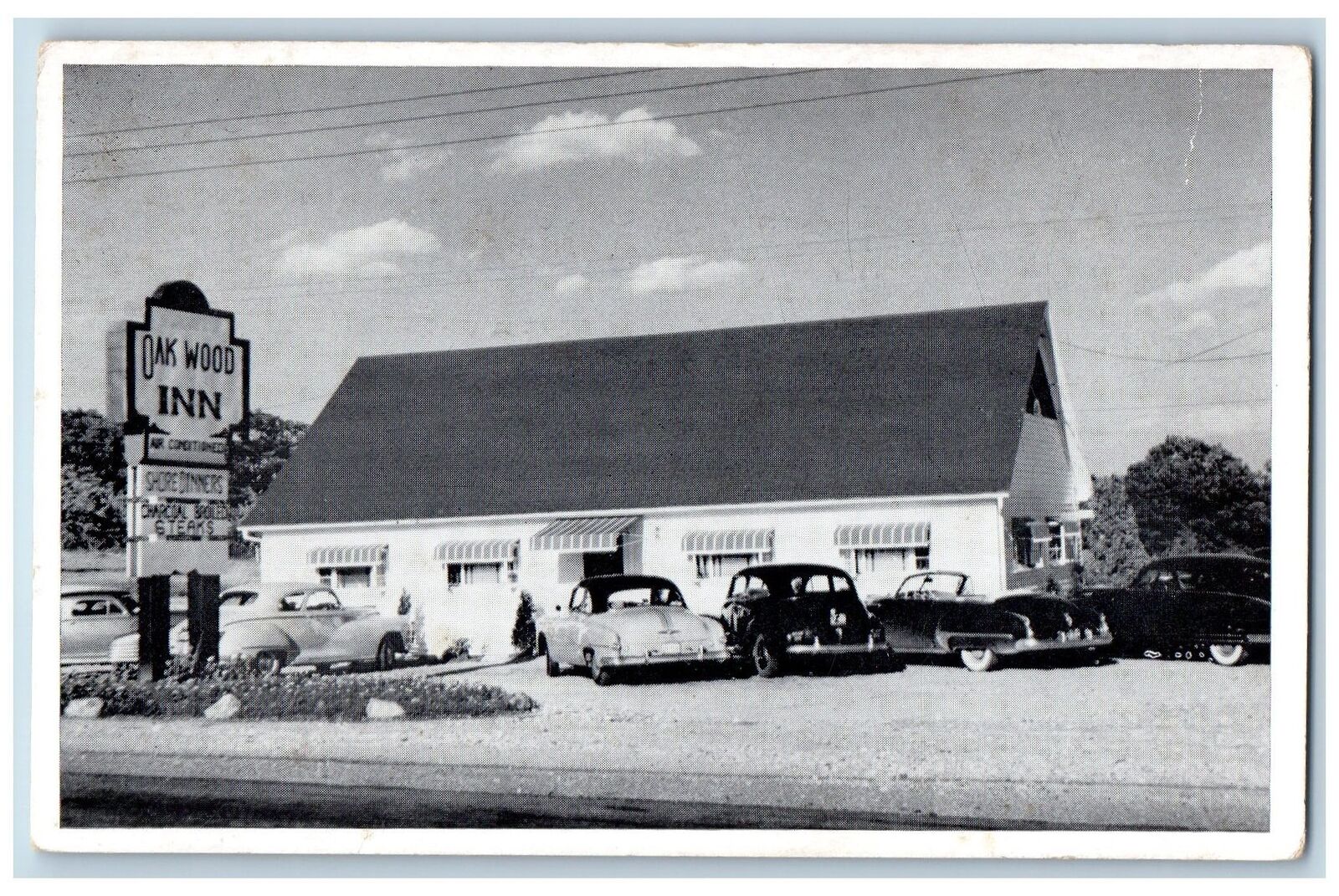 c1950's Oak Wood Inn & Restaurant Classic Cars Rockland Maine Vintage Postcard