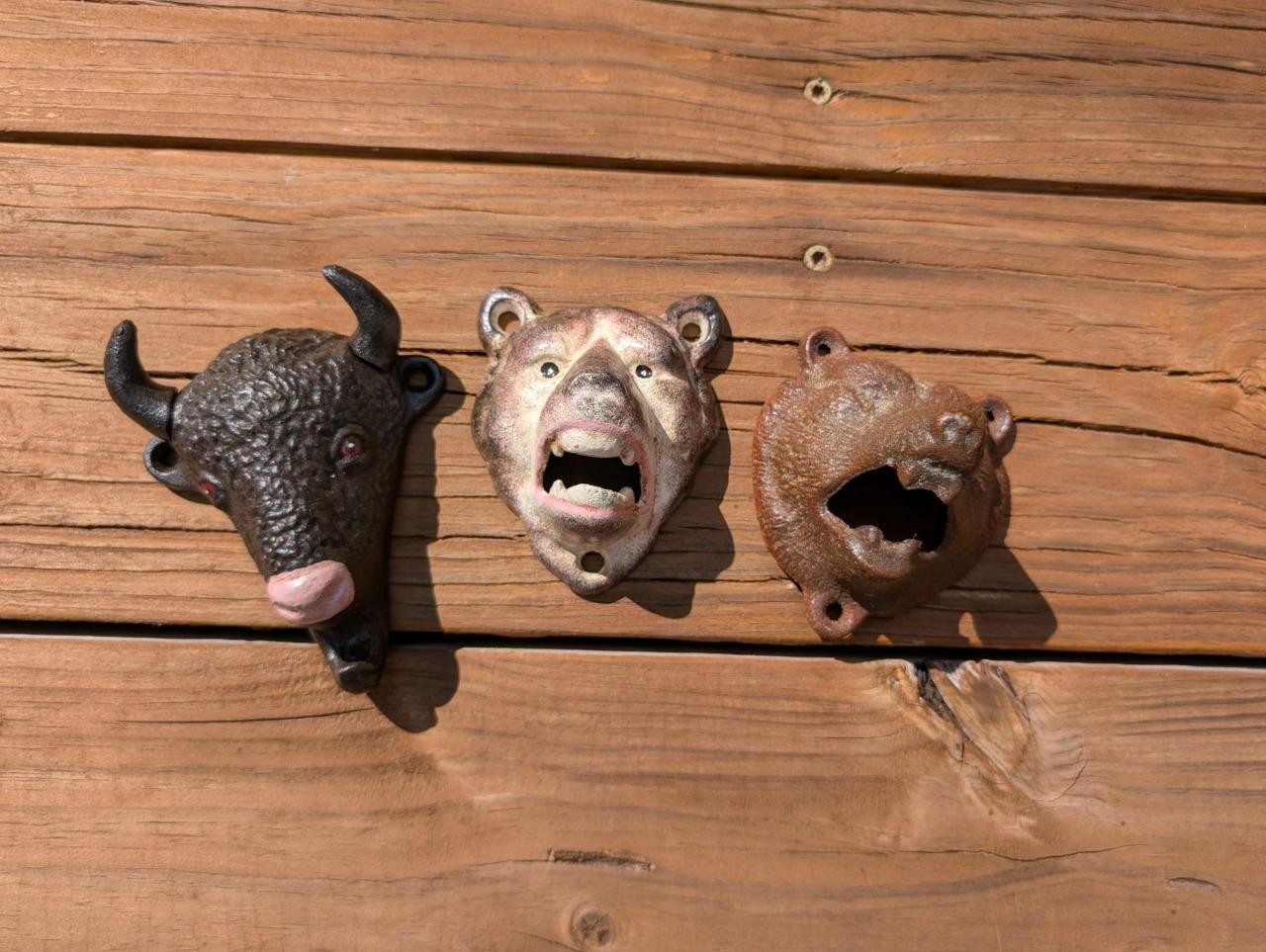 3 CAST IRON WILDLIFE SODA BEER WALL MOUNT BOTTLE OPENER BAR BARWARE BEAR WOLF