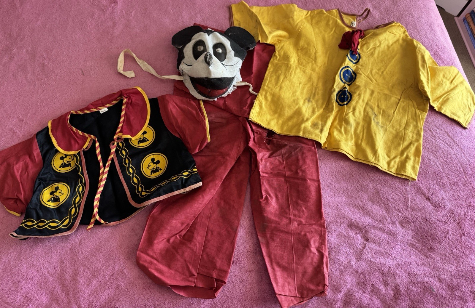 RARE ANTIQUE Mickey Mouse Halloween COSTUME-1930S-GAUZE Mask- Disney
