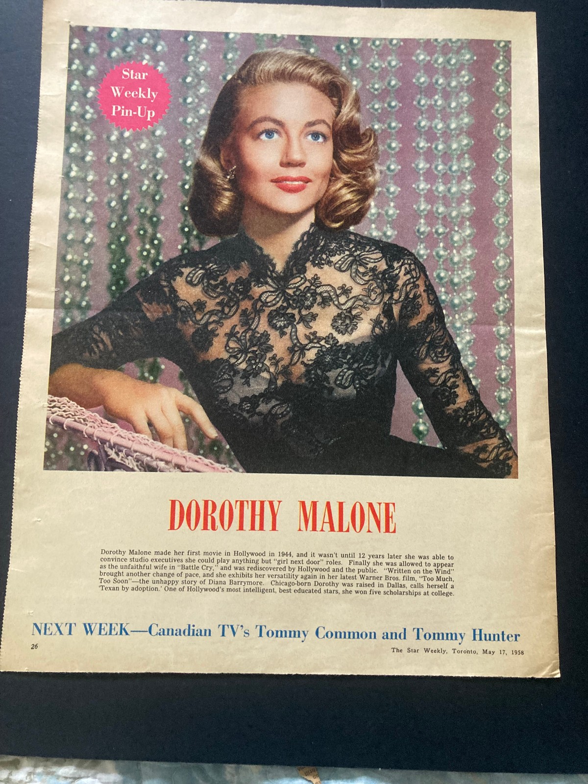 1958 CANADIAN TORONTO STAR WEEKLY PINUP PAGE DOROTHY MALONE