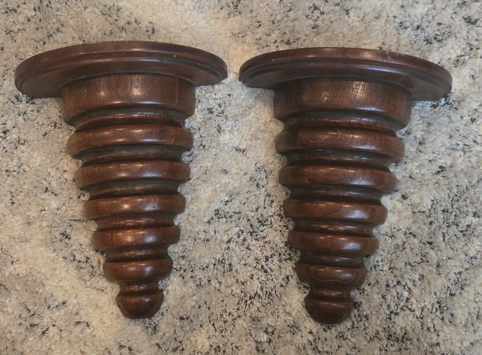 Vtg Set of 2 Solid Wood Carved wall hanging shelf corbel Sconce Brown 8” Texture