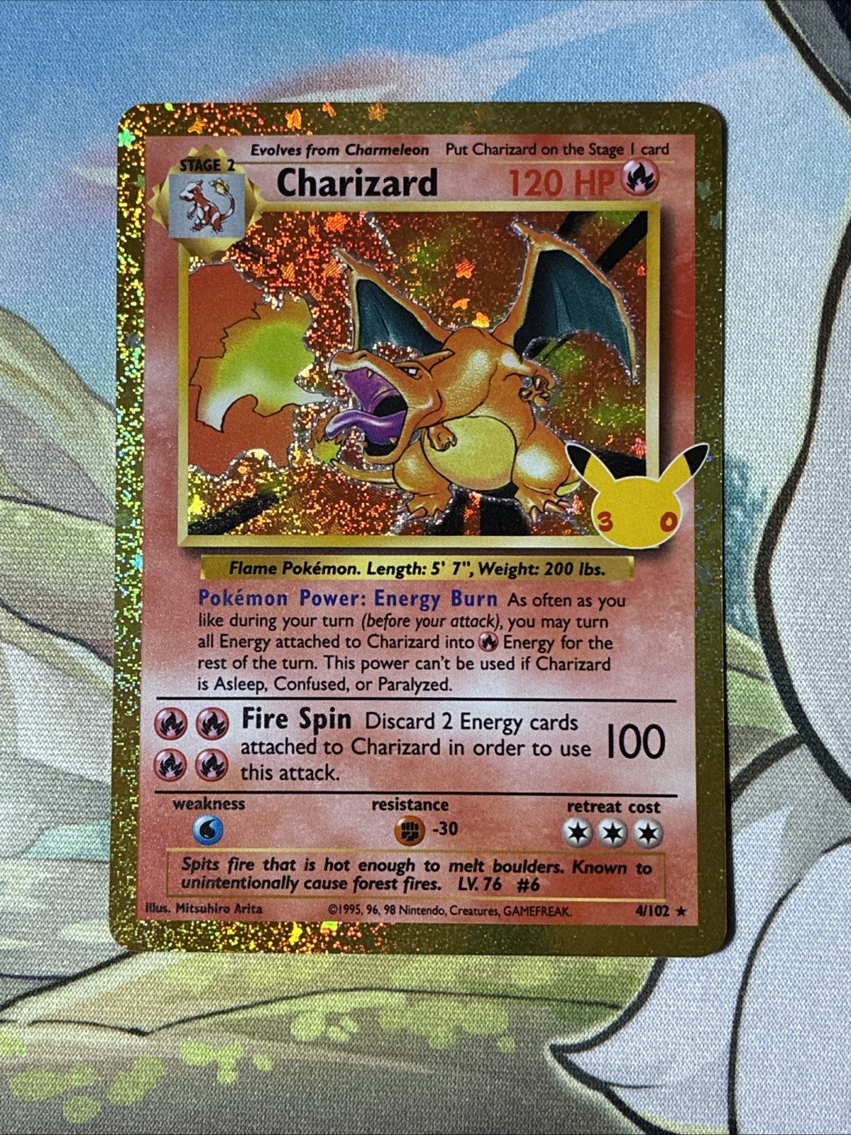 Pokemon 30th anniversary Gold Charizard 4/102 NM