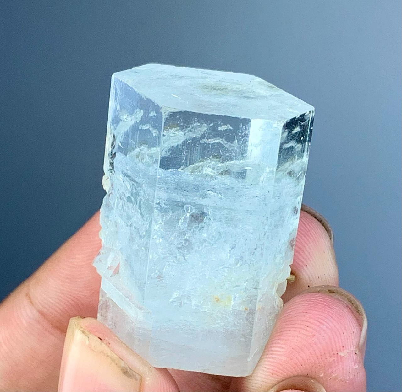 89 Carat Beautiful Natural Aquamarine Crystal Specimen From Pakistan