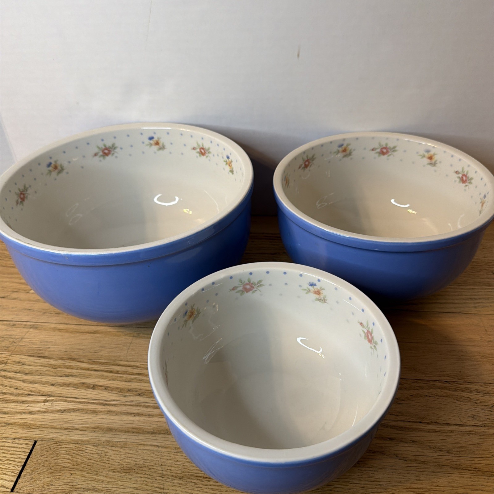 3pc VTG Hall Rose Parade Deadstock Heavy Ceramic Nesting Mixing Bowl Set