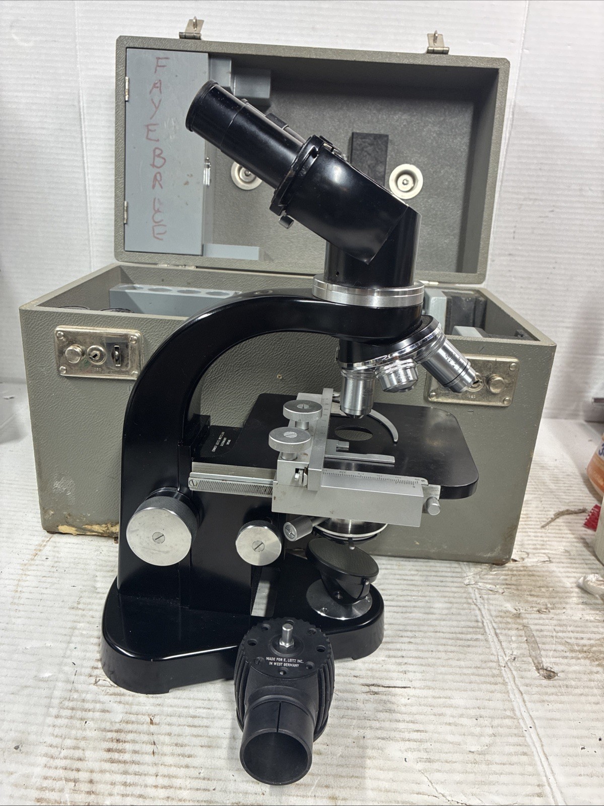 Vintage Leitz Wetzlar Microscope With Original  Case In Great Condition