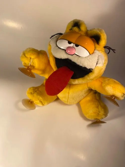 1978 Vintage stuck on you Garfield Plush suction cup tounge out