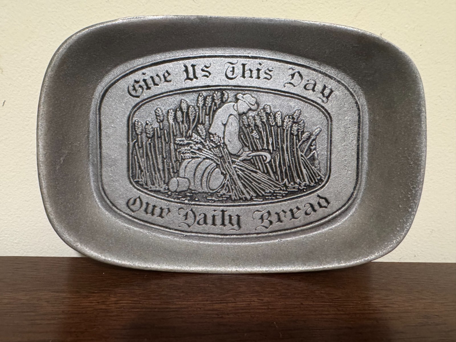 Vtg Wilton Armetale Pewter Bread Tray Give Us This Day Our Daily Bread USA 9.25\
